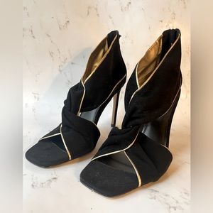 Zara Cross-Strapped Heels - Black/Gold (NEVER WORN)